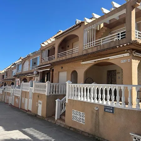 Urbanizacion Cabo Cervera Торевьиа